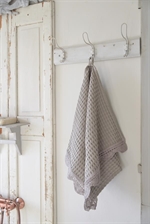 Håndklæde 100x50 cm fra Jeanne d´Arc Living på knage - Tinashjem